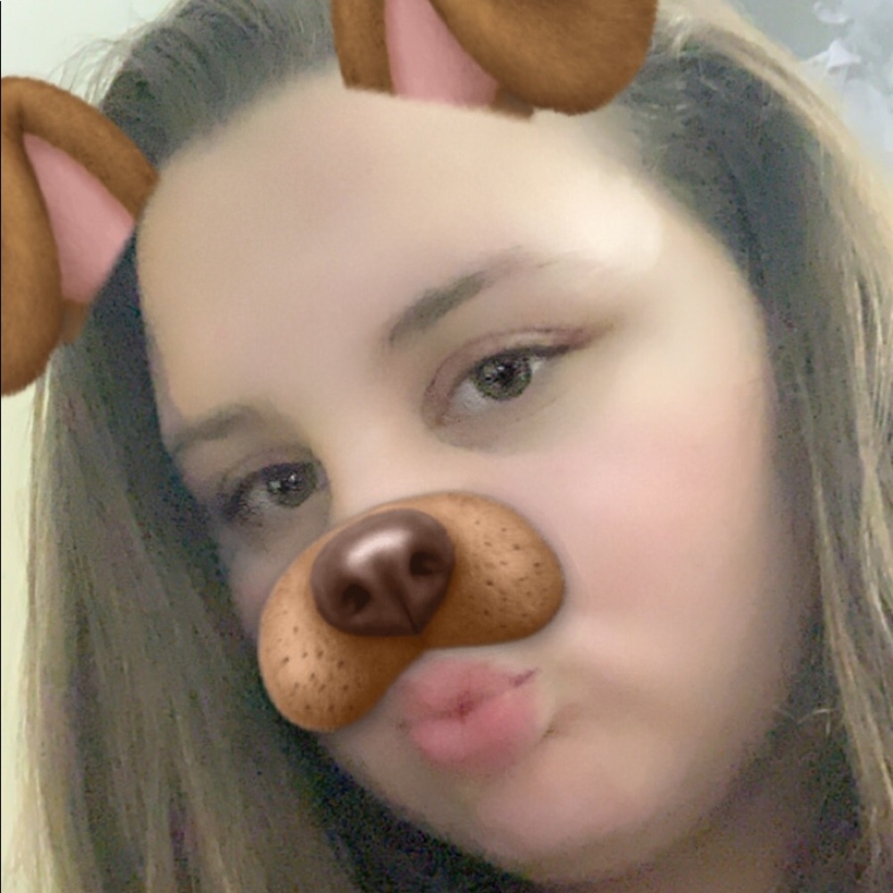 Meet your Posher, Ivy